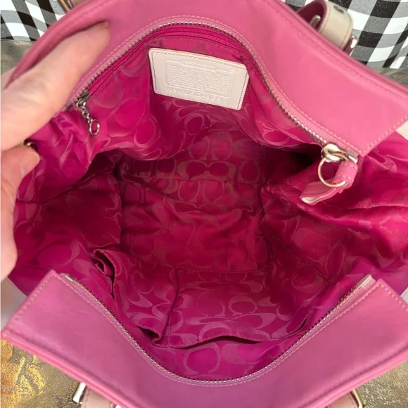 Coach East West Gallery Tote in Pink 2005 - Picture 8 of 9